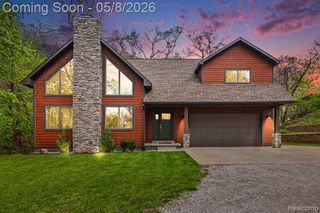 10429 9 Mile Road, Green Oak Township, MI 48189