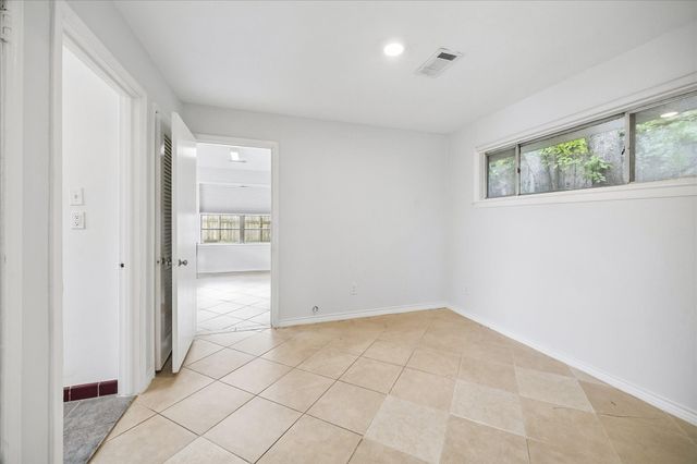 4901 Valerie Street, Bellaire, TX 77401
