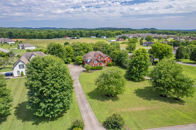 3004 Viewpointe Way, Columbia, TN 38401