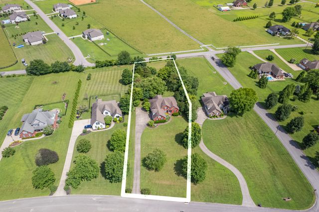 3004 Viewpointe Way, Columbia, TN 38401