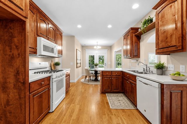 3004 Viewpointe Way, Columbia, TN 38401