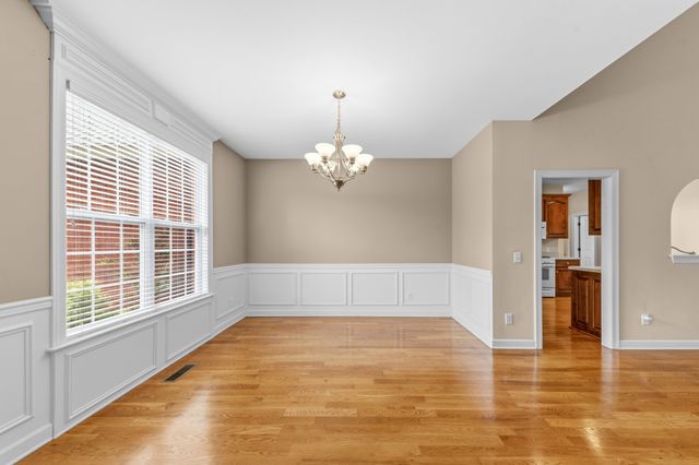 3004 Viewpointe Way, Columbia, TN 38401