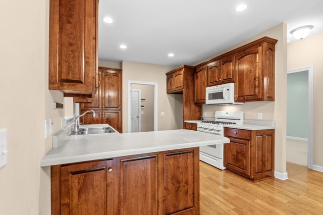 3004 Viewpointe Way, Columbia, TN 38401