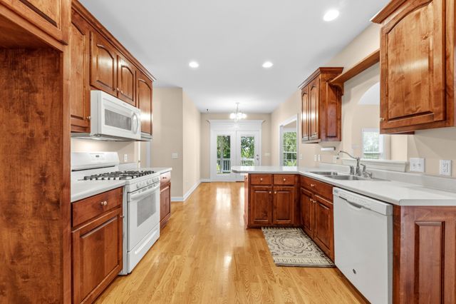 3004 Viewpointe Way, Columbia, TN 38401