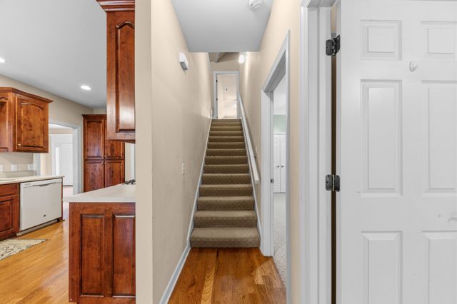 3004 Viewpointe Way, Columbia, TN 38401