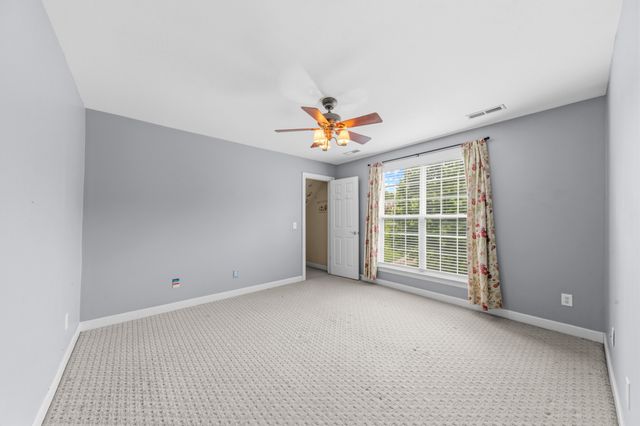 3004 Viewpointe Way, Columbia, TN 38401