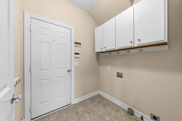 3004 Viewpointe Way, Columbia, TN 38401