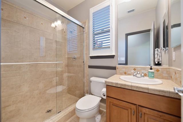 2140 Donovan Dr, Lincoln, CA 95648