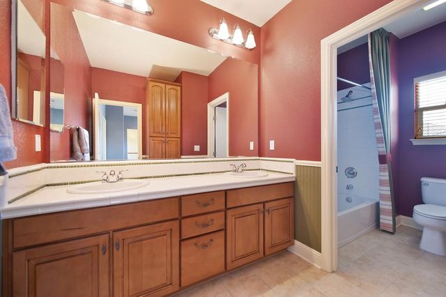 2140 Donovan Dr, Lincoln, CA 95648