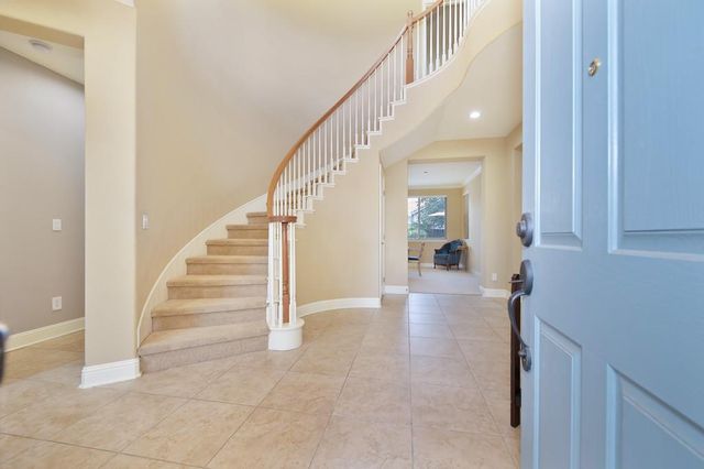 2140 Donovan Dr, Lincoln, CA 95648