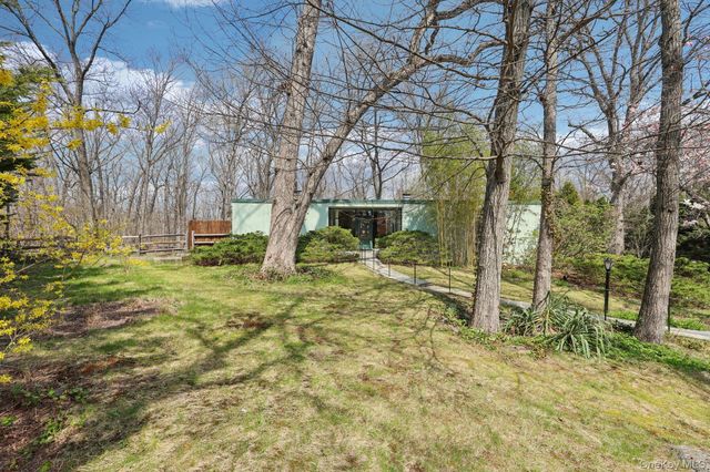 44 Old Country Road, New Rochelle, NY 10804