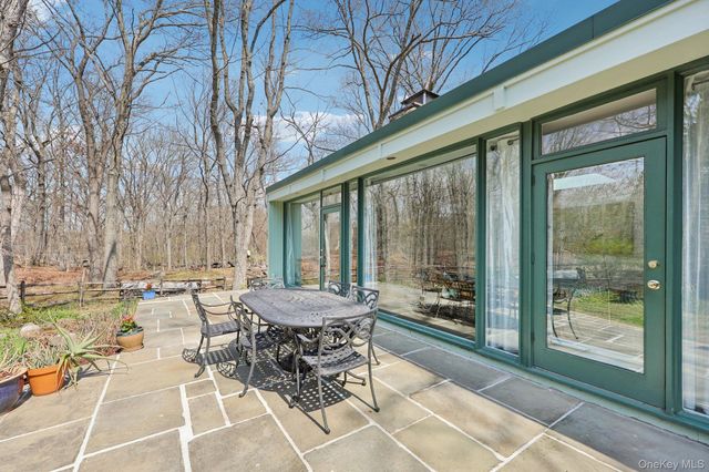 44 Old Country Road, New Rochelle, NY 10804