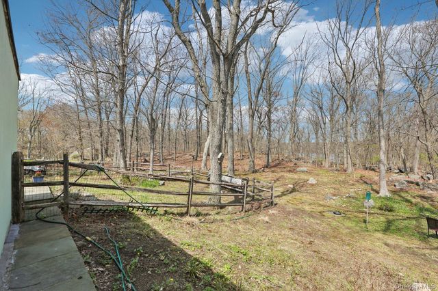 44 Old Country Road, New Rochelle, NY 10804