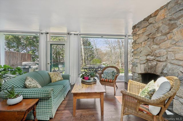 44 Old Country Road, New Rochelle, NY 10804