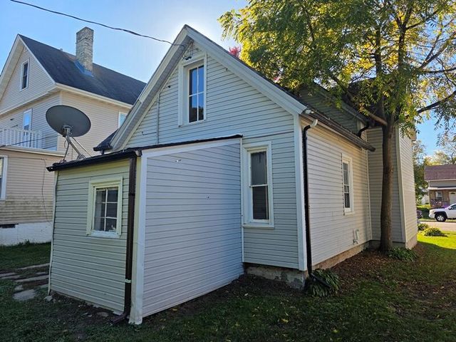 1925 N 10th STREET, Sheboygan, WI 53081