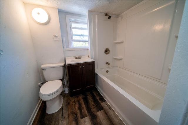 2112 Washington Avenue, Des Moines, IA 50310