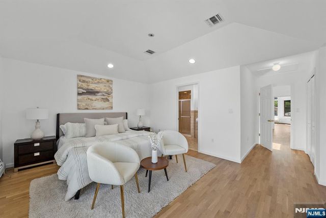 433 1st Street B, Palisades Park, NJ 07650