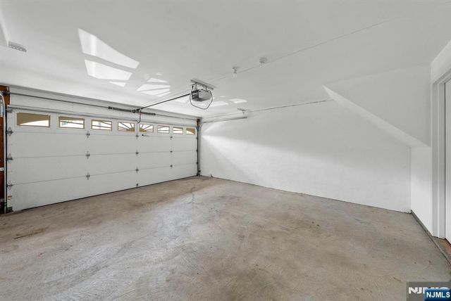 433 1st Street B, Palisades Park, NJ 07650