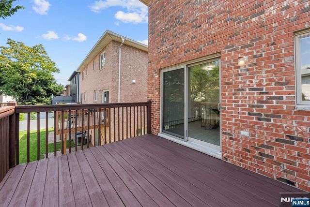 433 1st Street B, Palisades Park, NJ 07650