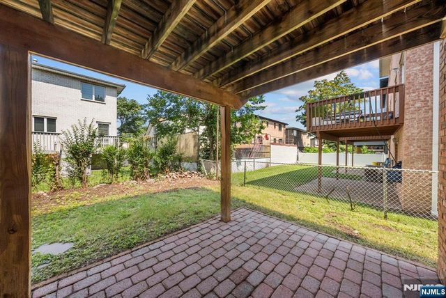 433 1st Street B, Palisades Park, NJ 07650