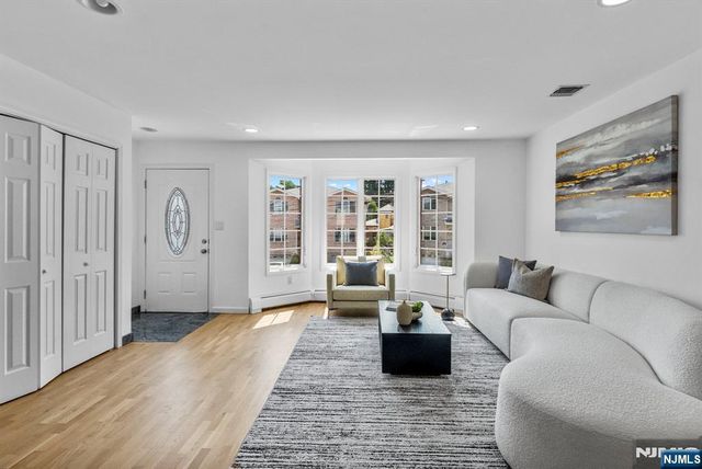 433 1st Street B, Palisades Park, NJ 07650