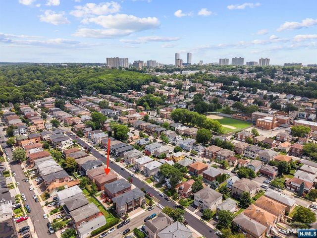 433 1st Street B, Palisades Park, NJ 07650