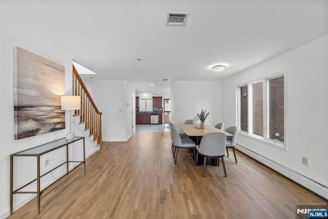 433 1st Street B, Palisades Park, NJ 07650