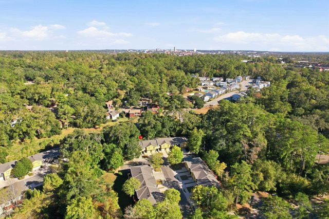 741 White Dr Apt 32, Tallahassee, FL 32304