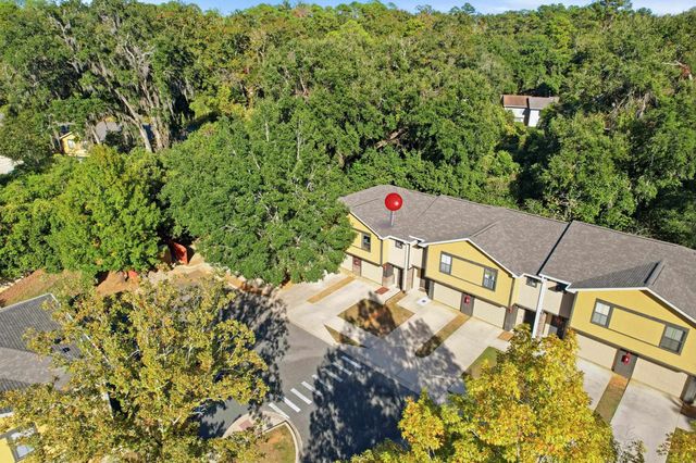 741 White Dr Apt 32, Tallahassee, FL 32304