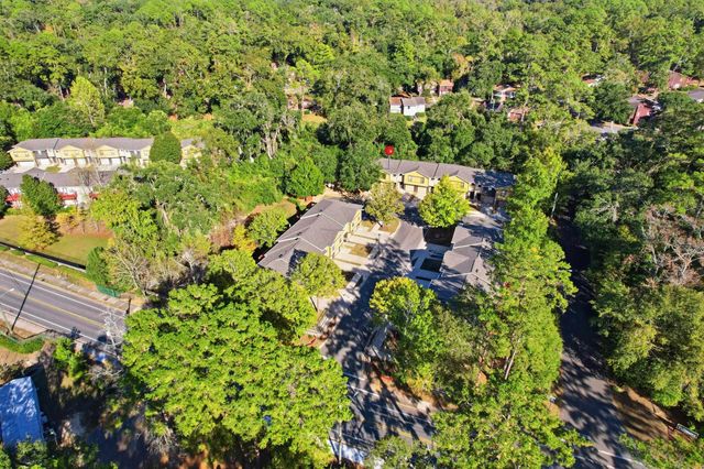 741 White Dr Apt 32, Tallahassee, FL 32304