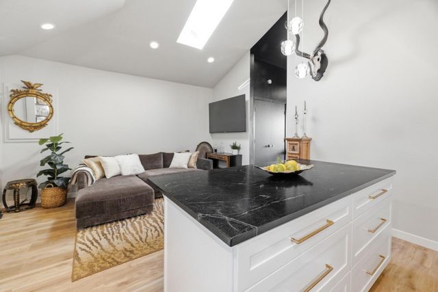 304 Prospect Heights, Santa Cruz, CA 95065