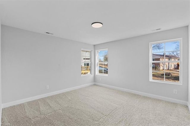 3873 Crusade Drive, Winston-salem, NC 27101