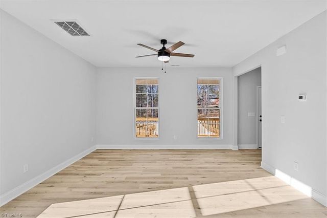 3873 Crusade Drive, Winston-salem, NC 27101