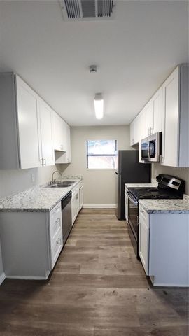 908 WESTMORE AVENUE, Brandon, FL 33510