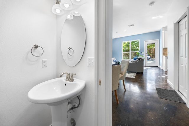 3407 Banton RD A, Austin, TX 78722