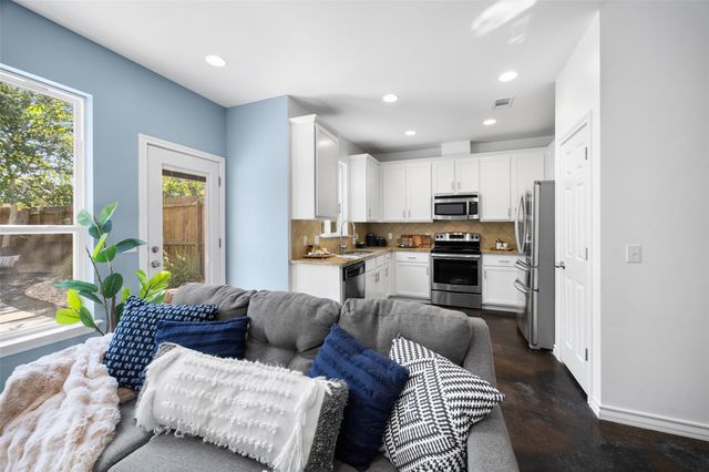 3407 Banton RD A, Austin, TX 78722