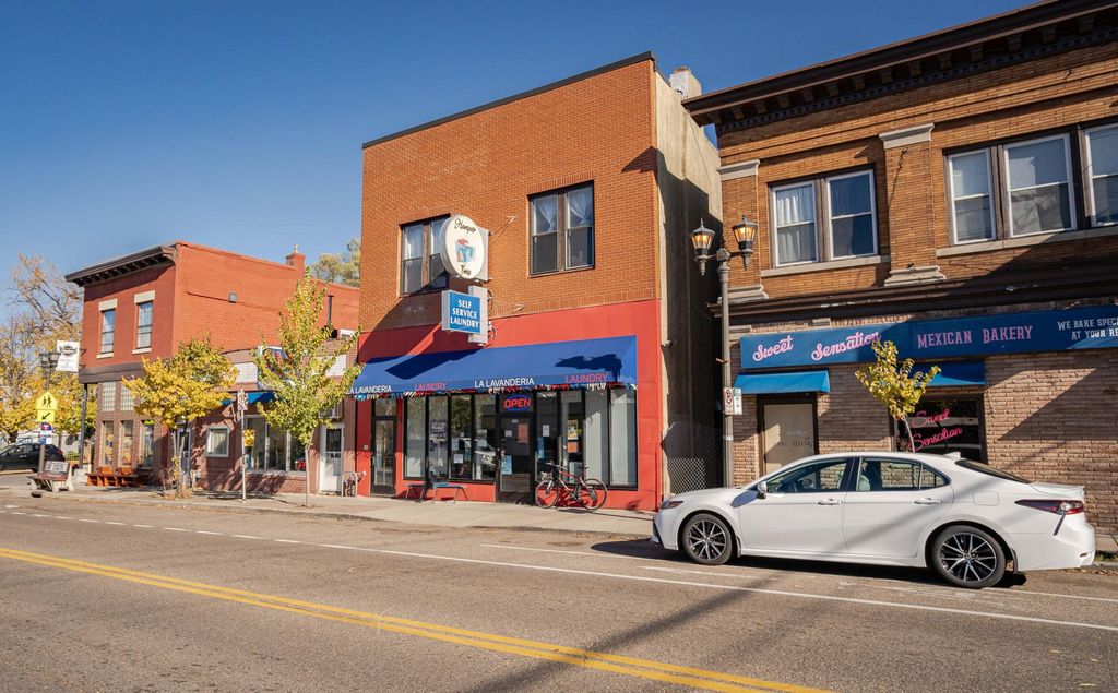 890 Payne Avenue, Saint Paul, MN 55130 — exterior