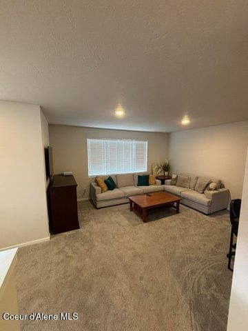 113 E Sandmyrtle AVE, Hayden, ID 83835