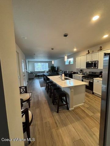 113 E Sandmyrtle AVE, Hayden, ID 83835
