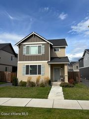 113 E Sandmyrtle AVE, Hayden, ID 83835