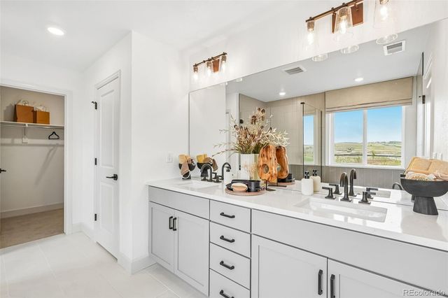 13272 Finnhorse Street, Parker, CO 80134
