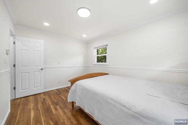 13 Windsor Drive, Park Ridge, NJ 07656