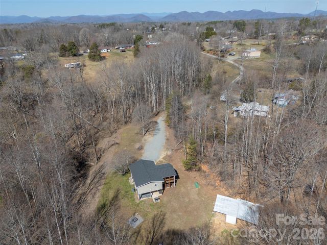 180 Nanhart Court, Rutherfordton, NC 28139