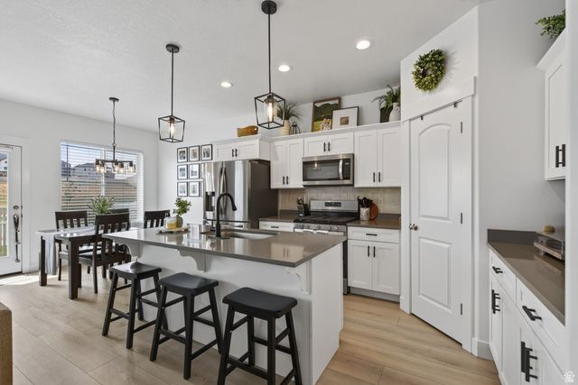 997 N LEDGER DR, Saratoga Springs, UT 84045