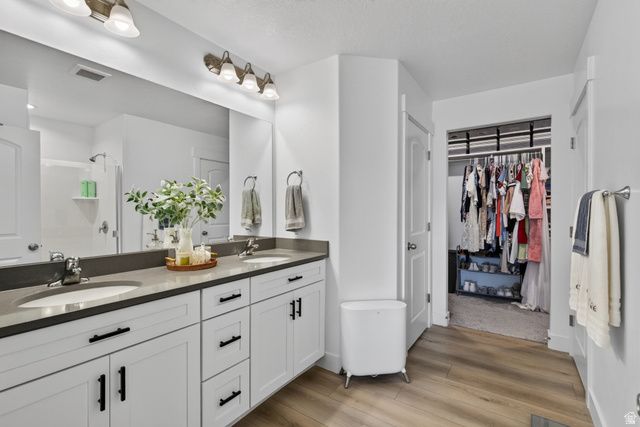997 N LEDGER DR, Saratoga Springs, UT 84045