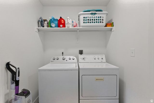 997 N LEDGER DR, Saratoga Springs, UT 84045