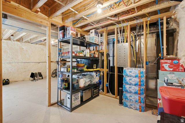 997 N LEDGER DR, Saratoga Springs, UT 84045