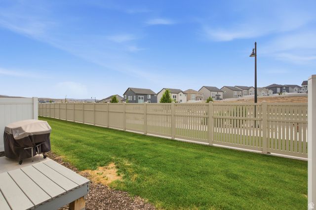 997 N LEDGER DR, Saratoga Springs, UT 84045