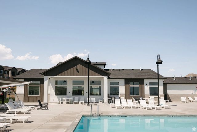 997 N LEDGER DR, Saratoga Springs, UT 84045