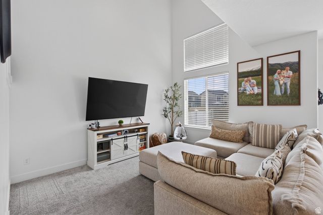 997 N LEDGER DR, Saratoga Springs, UT 84045